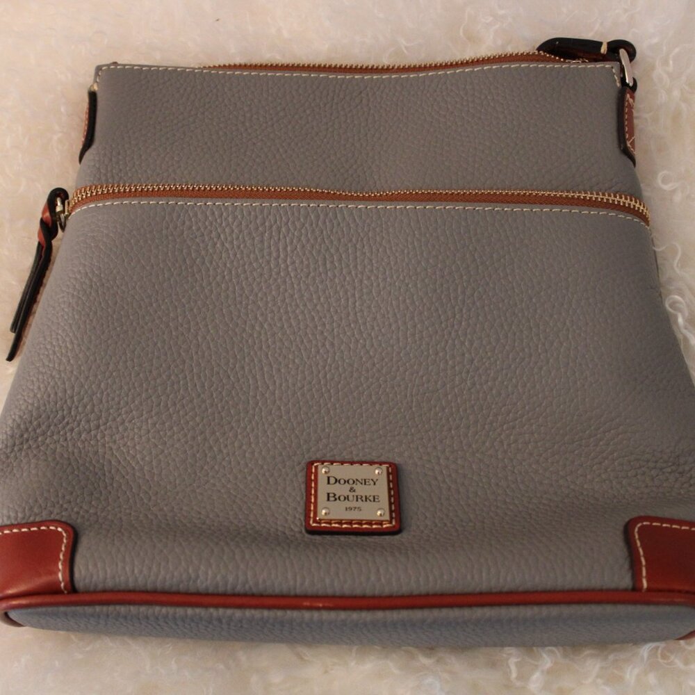 Dooney & Bourke